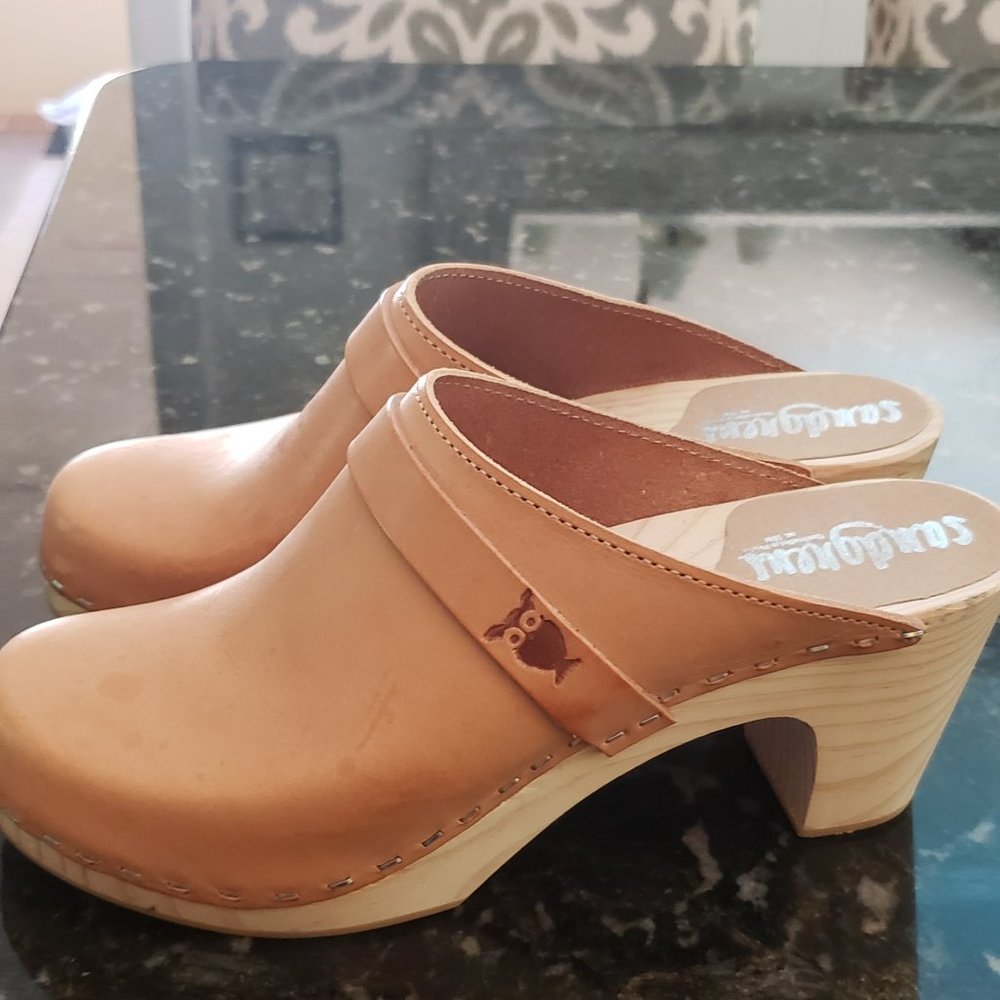 Sangrens Wooden Clogs
